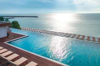Отель Grifid Encanto Beach Hotel - Wellness & Spa Золотые Пески Двухместный номер CONCEPT с 1 кроватью и видом на море-3