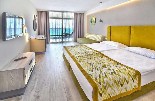 Отель Grifid Encanto Beach Hotel - Wellness & Spa Золотые Пески-48